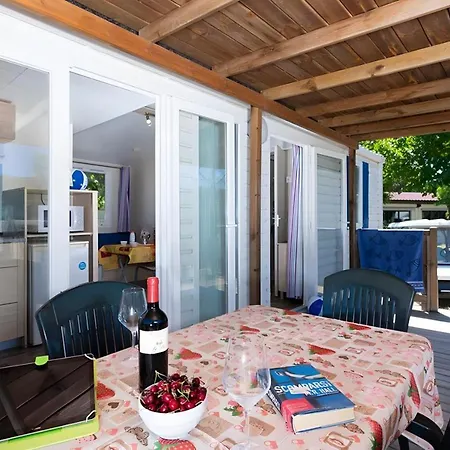 Mobilehome Riviera Fuer 6 Personen * Cesenatico